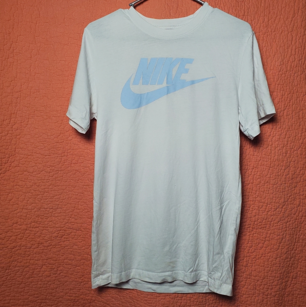 Nike Tee Size Small White with Silver Swish